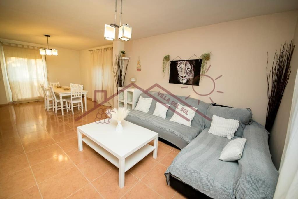 Villa Del Sol - Piscina Climatizada Mentrida Екстериор снимка